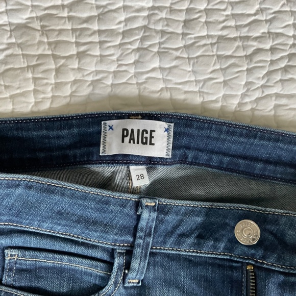 Paige Hoxton Slim Crop - Picture 6 of 8